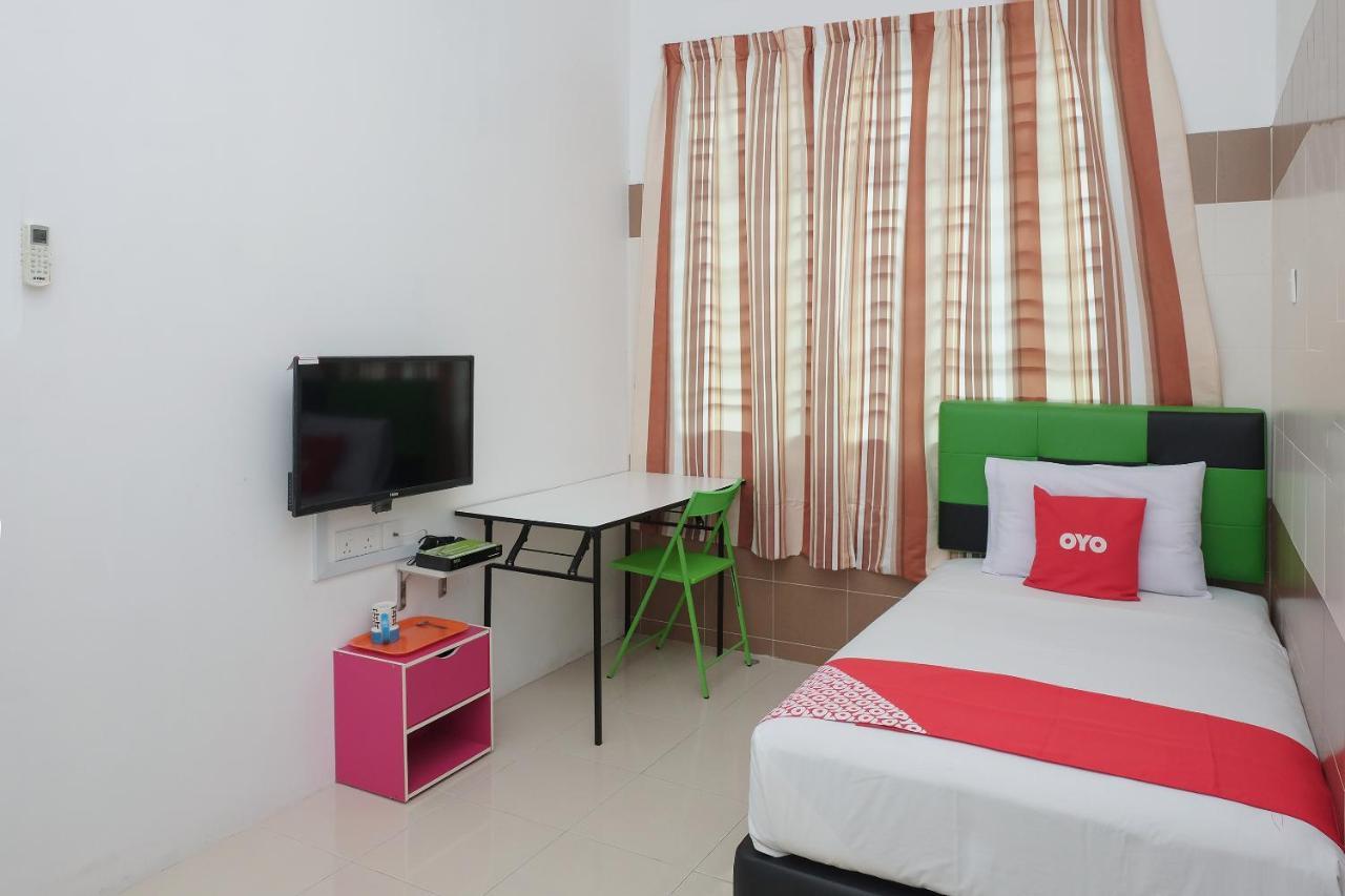 קואלה רומפין Oyo 90005 Dc Villa Guest House מראה חיצוני תמונה