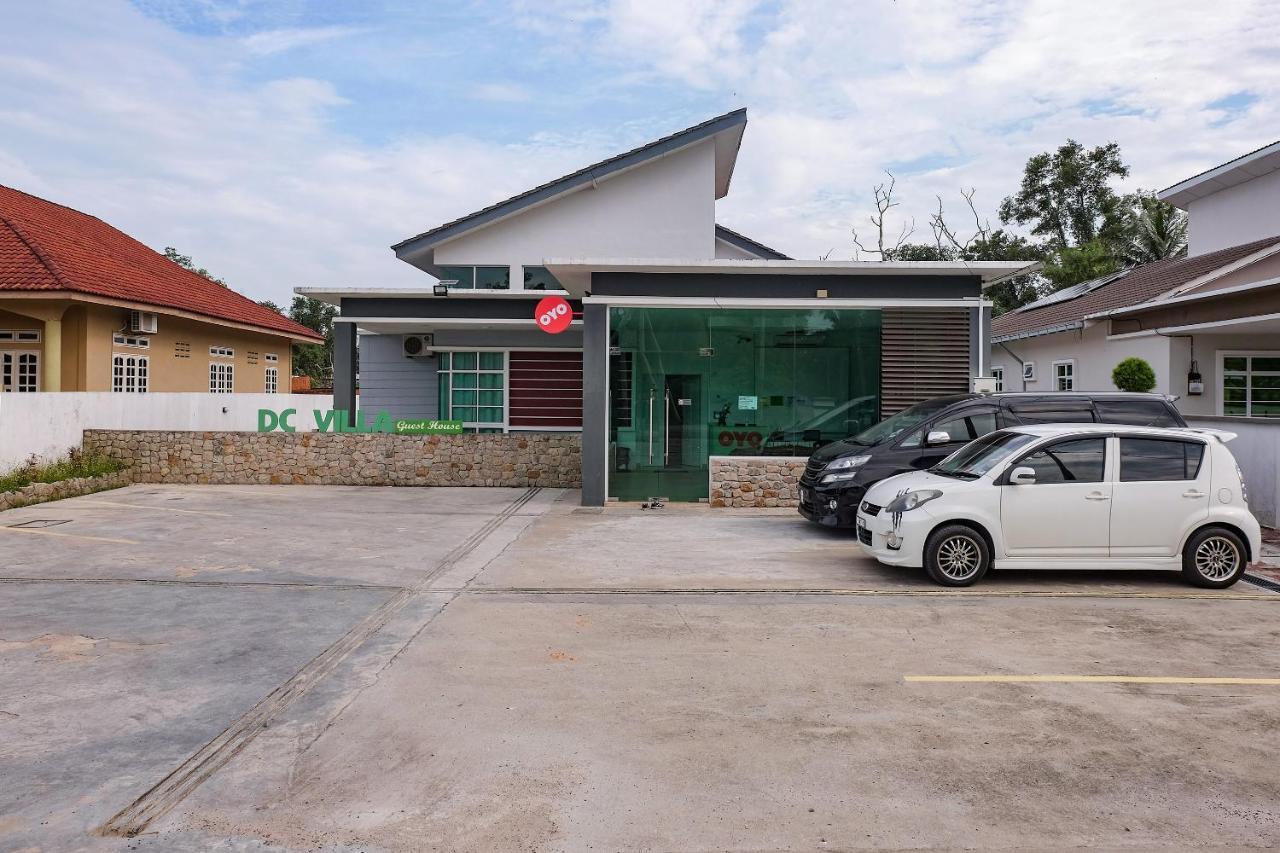 קואלה רומפין Oyo 90005 Dc Villa Guest House מראה חיצוני תמונה