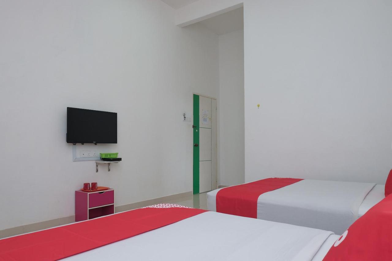קואלה רומפין Oyo 90005 Dc Villa Guest House מראה חיצוני תמונה